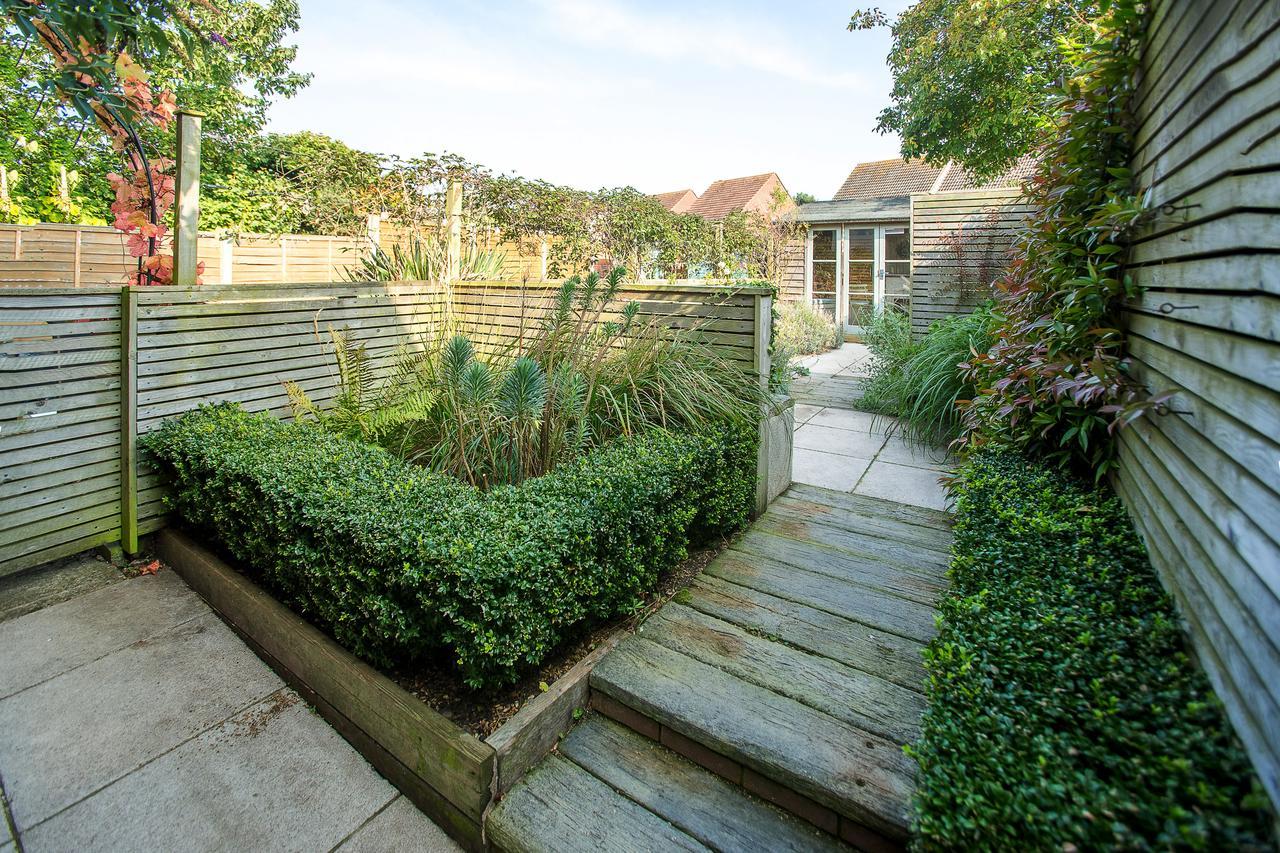 Nutshell Vila Aldeburgh Exterior foto